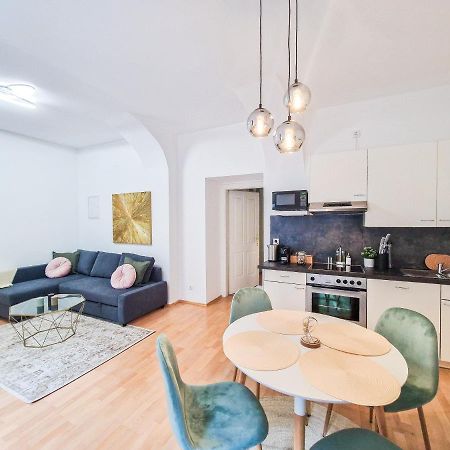 Feelhome - Design Apartment Fur 4 Gaste - Smart Tv - Naschmarkt Viyana Dış mekan fotoğraf